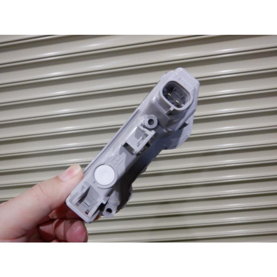 新車外し トヨタ純正 M900A M910A ルーミー カスタム 後期 LED