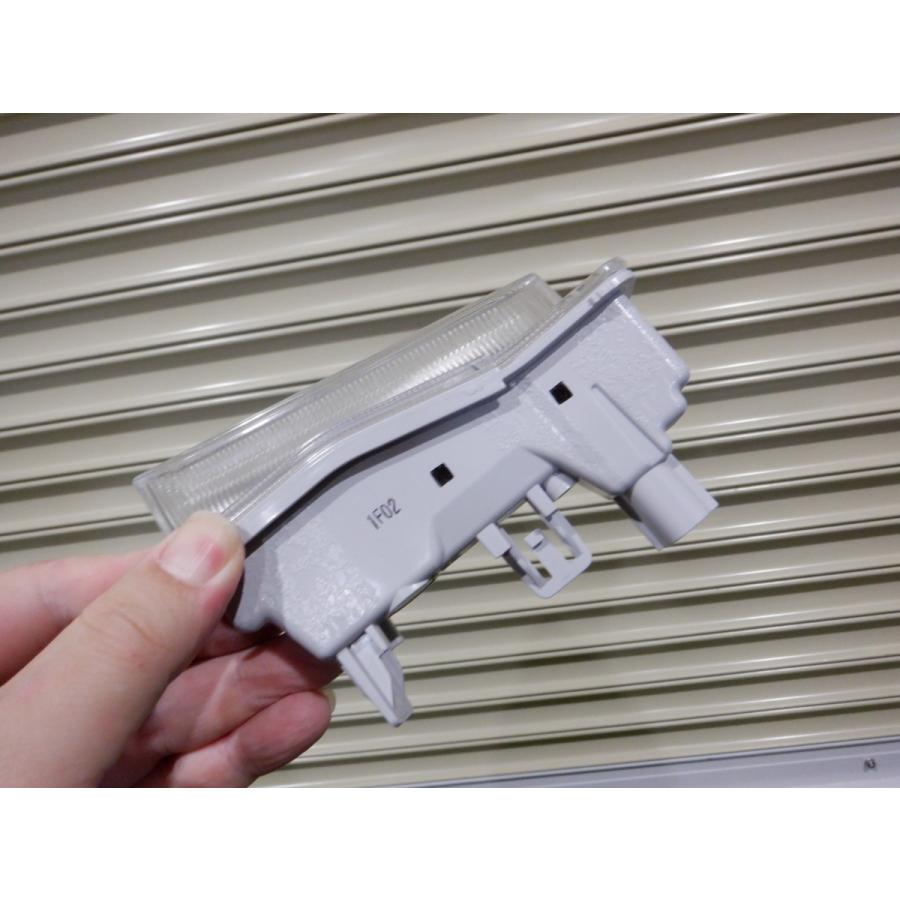新車外し トヨタ純正 M900A M910A ルーミー カスタム 後期 LED