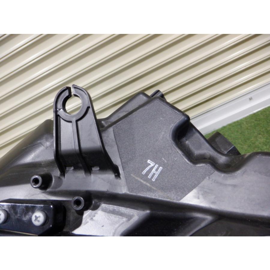 新車外し 純正 AXUH80 AXUH85 MXUA80 MXUA85 80 ハリアー Z/G LED