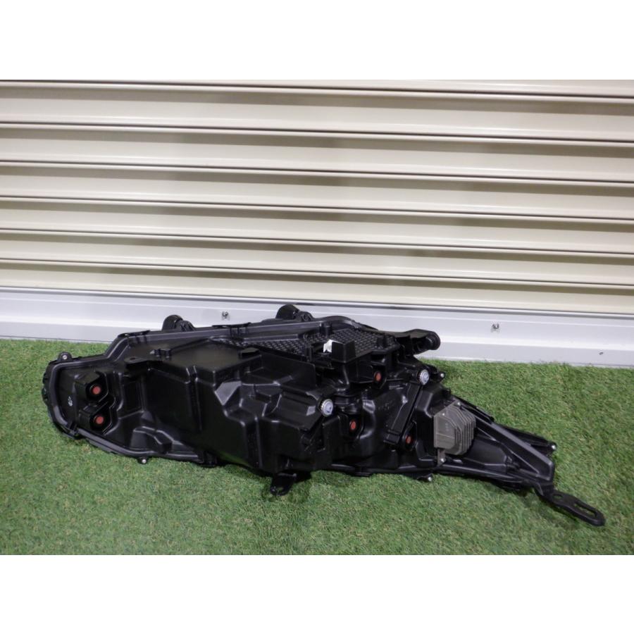 新車外し 純正 AXUH80 AXUH85 MXUA80 MXUA85 80 ハリアー Z/G LED