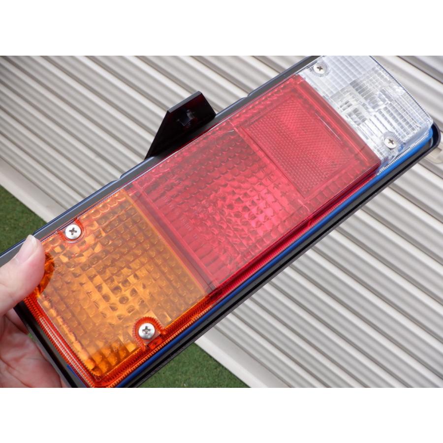 新車外し トヨタ純正 ダイナ カーゴ トヨエース デュトロ テール