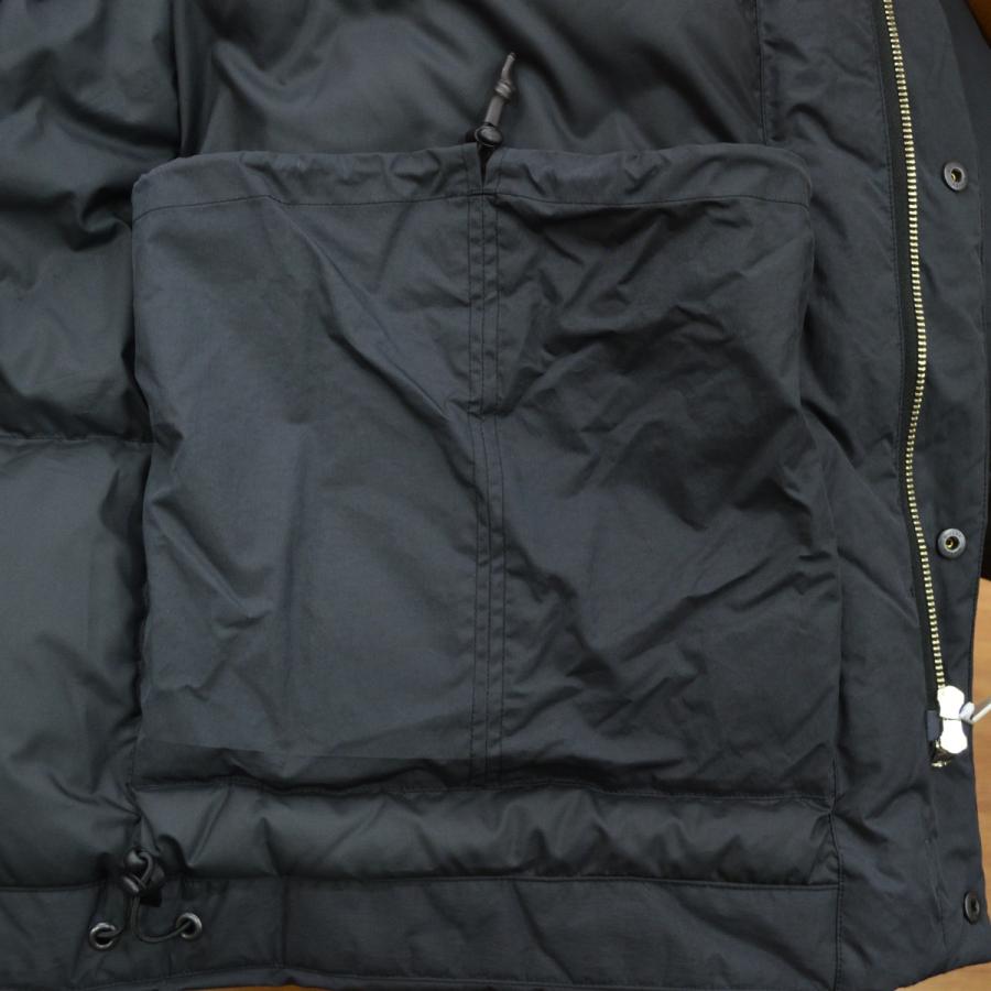 NANGA×MANUAL ALPHABET (ナンガ×マニュアルアルファベット) BOROUGH MID DOWN JACKET STEALTH BLACKの画像
