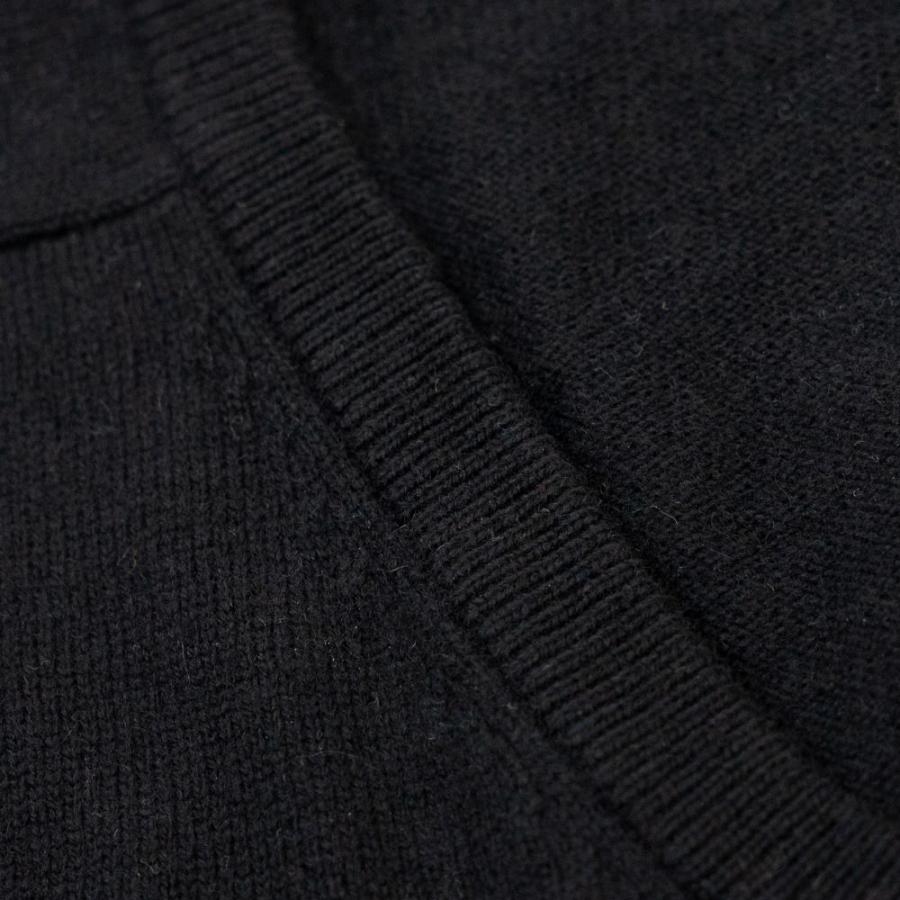 カシミヤ30％　天竺編み　Vネックセーター（ブラック） |  | 01