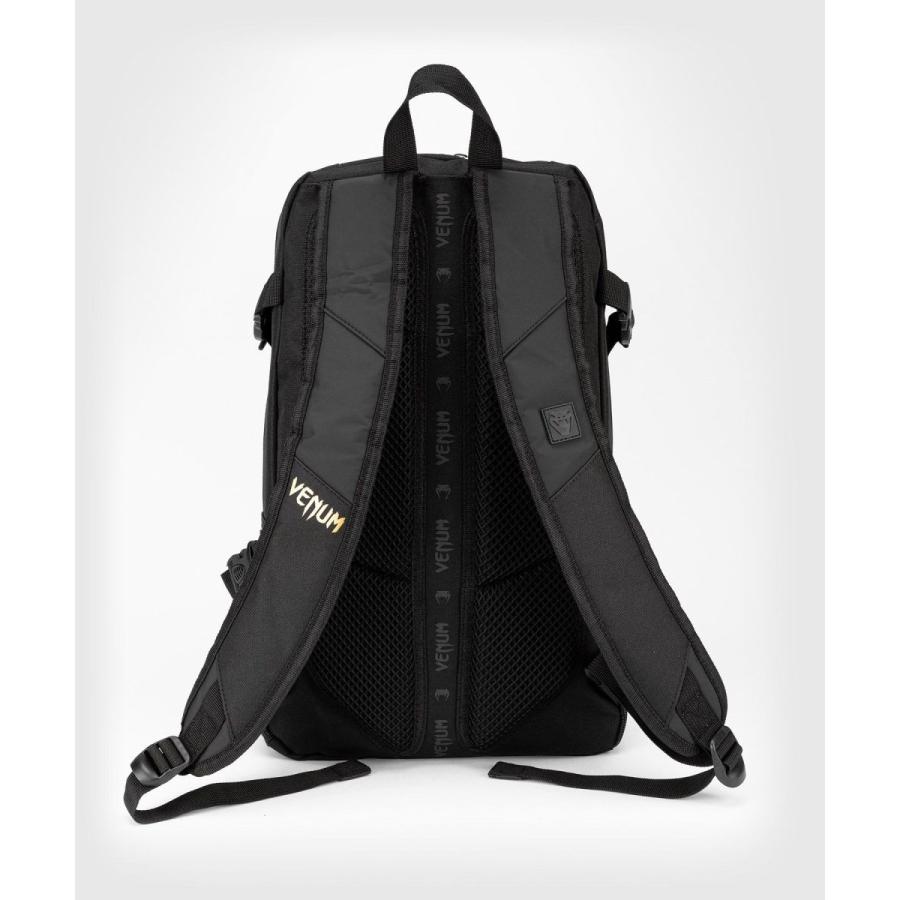 VENUM バックパック CHALLENGER PRO EVO BACKPACK (ブラック×ゴールド