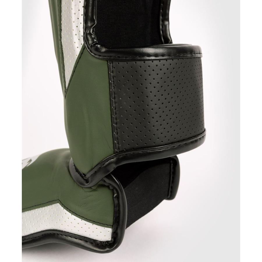 VENUM レッグガード ELITE EVO SHINGUARDS (カーキ×シルバー