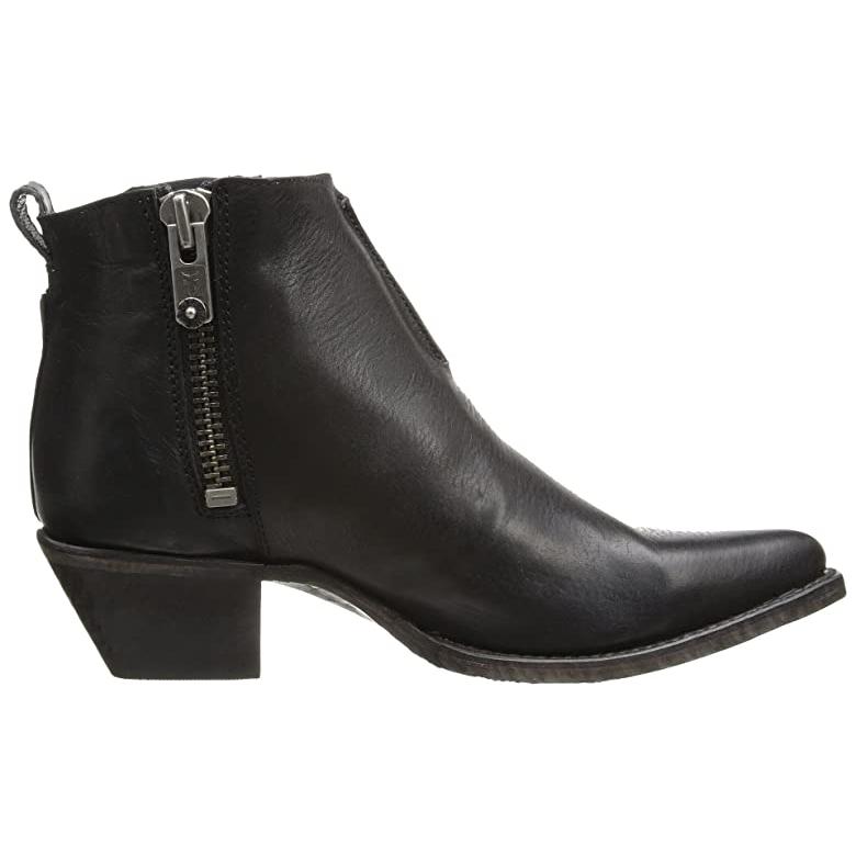 frye sacha moto shortie black