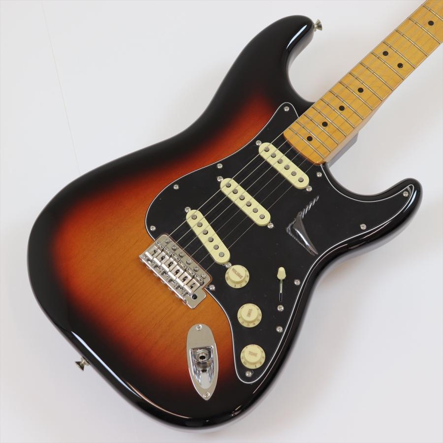 Fender Vintera II '70s Stratocaster 3-Color Sunburst [MX23027093