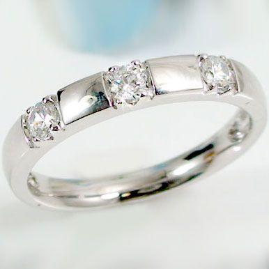 ダイヤモンド プラチナ スリーストーン ピンキーリング Pt900 指輪  