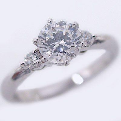 Pt900ダイヤモンド1.00ctV字デザインリング