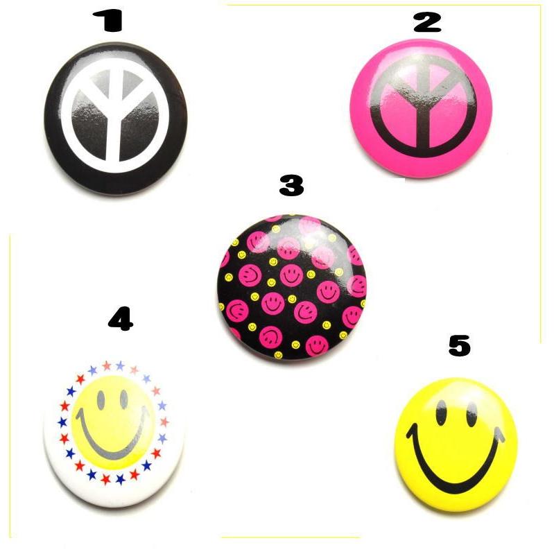 無料 ニコちゃんシリーズ カンバッチ 可愛い はやり P30 Kab1 Aynaelda Com