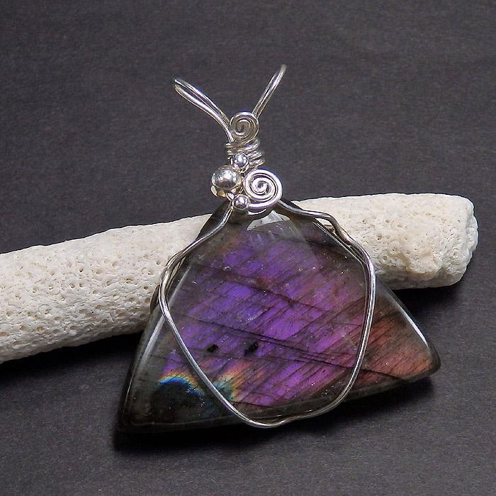 ラブラドライトのワイヤーペンダント | 