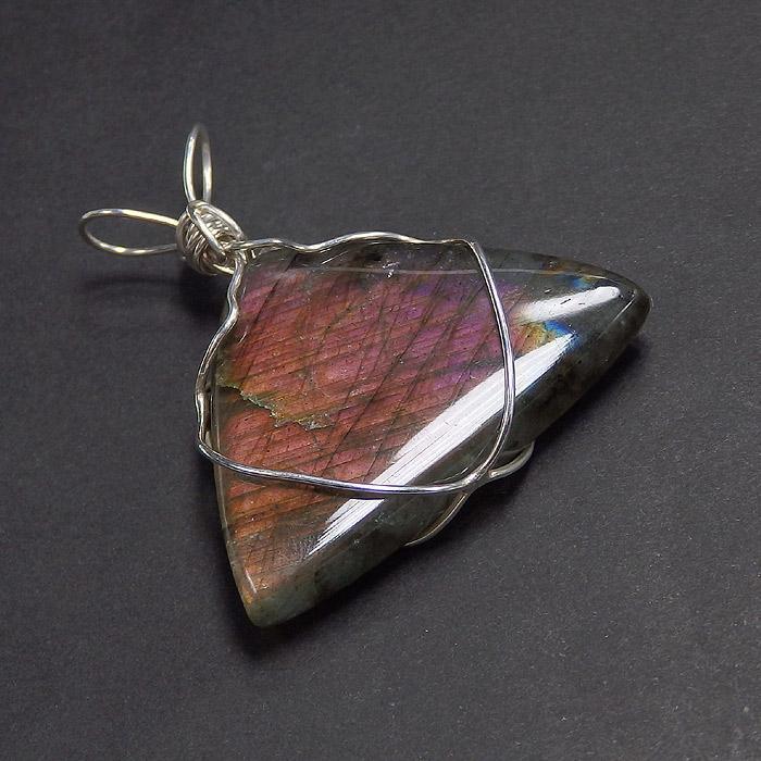 ラブラドライトのワイヤーペンダント |  | 04