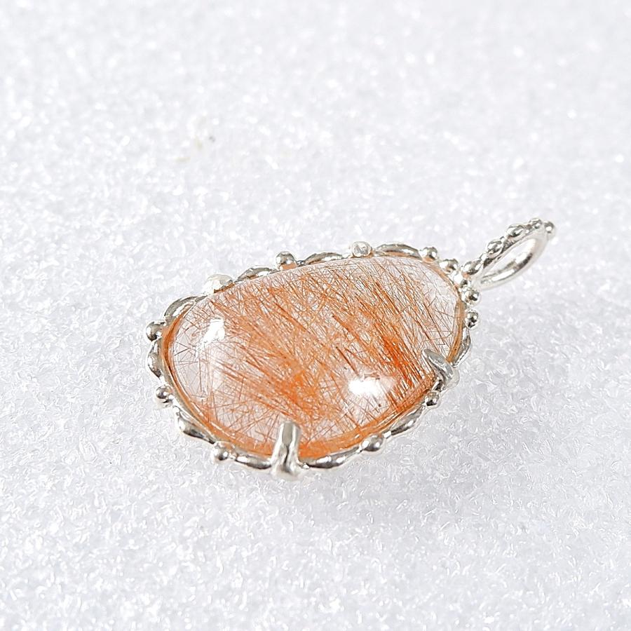 オレンジルチルクォーツの粒飾りペンダント |  | 02