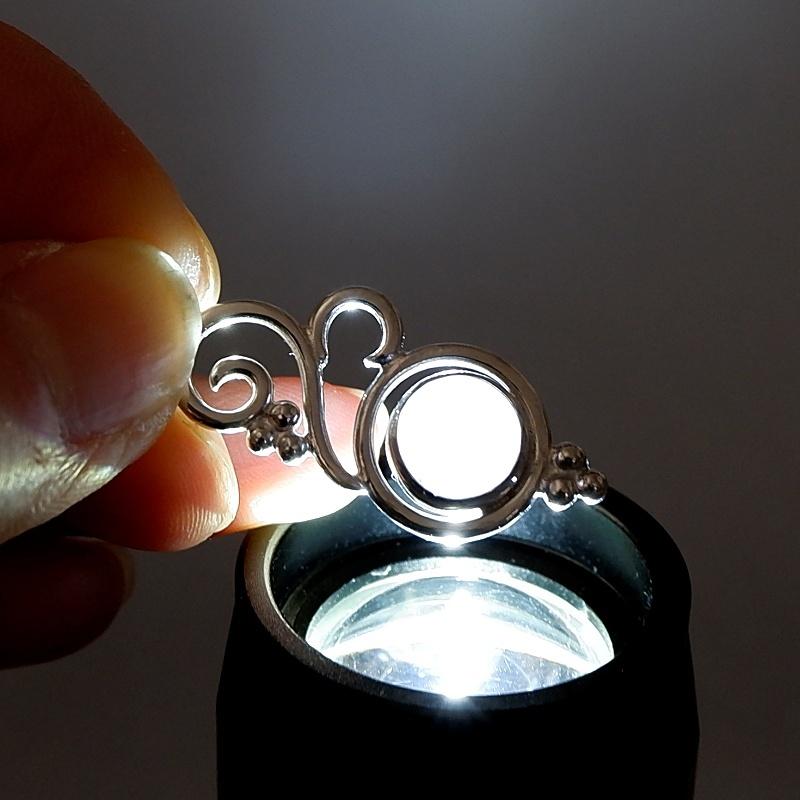 ミャンマー産　ラベンダー翡翠の唐草ペンダント |  | 05