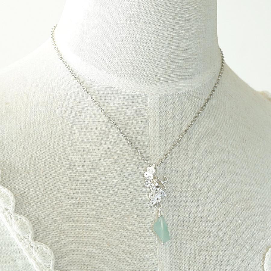 アクアプレーズとモアサナイトのボタニカルなペンダント 一点もの |  | 06