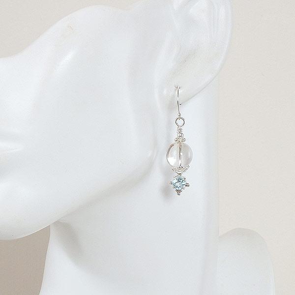 スカイブルートパーズとアイスクオーツのピアス |  | 03