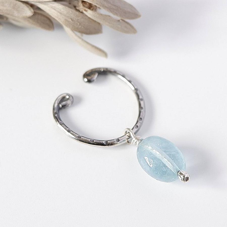 〜３月の誕生石〜　アクアマリンのイヤーカフ　天然石アクセサリー　一点物 | 