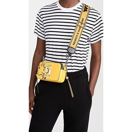 MARC JACOBS マークジェイコブス スヌーピー スナップショット MARC JACOBS マークジェイコブス スヌーピー スナップショット