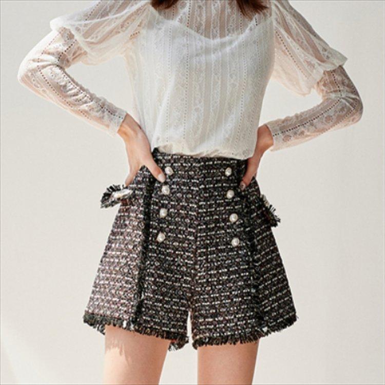 超目玉 こなれ感 ハイウェスト ビジュー ミニ丈 ショートパンツ 大人可愛い 大人可愛いショートパンツです きれいめ お出かけ 冬 エレガント ボトムス パンツ