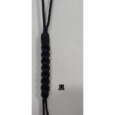 正絹根付紐 全長約8.5cm (約3.5cm×3.5cm×1.5cm) ＊手組みのため、商品