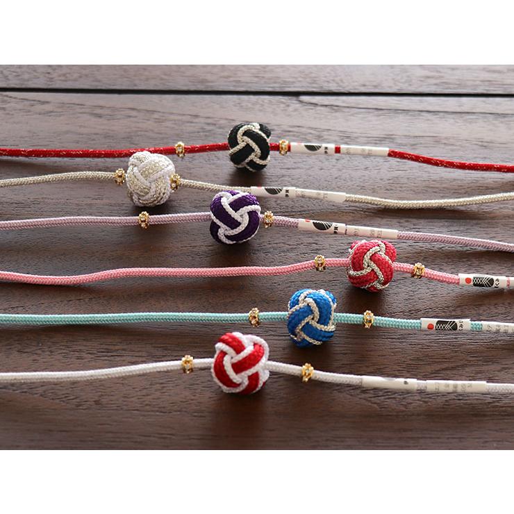 街着屋特選 夏 浴衣向け 飾り紐 あわじ玉 全6色 帯締め 帯留め 丸結び玉 球体 黒 シルバー ポリエステル 浴衣 着物 日本製 Made In Japan ネコポス対応 Ay3b 0019 2 街着屋 きもの遊び 通販 Yahoo ショッピング