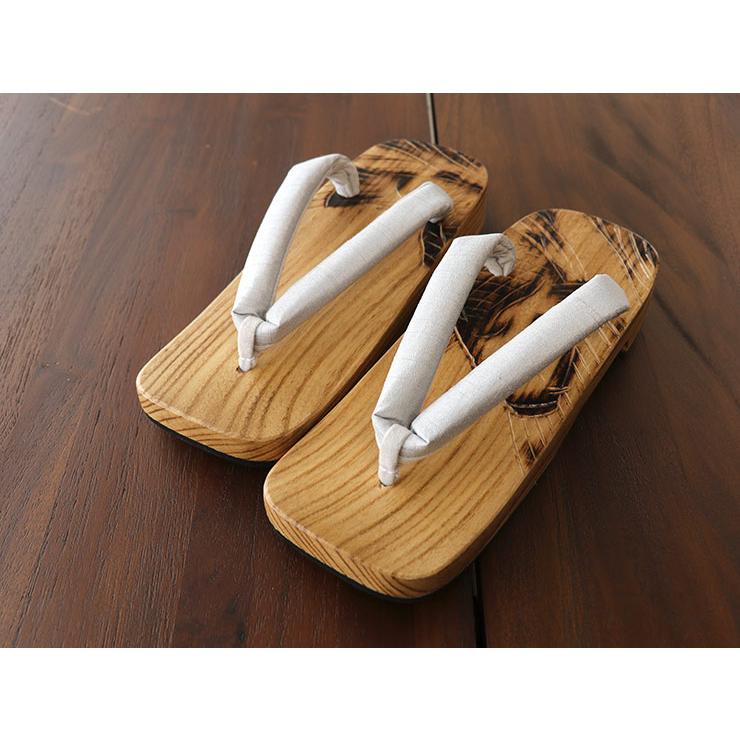 鎌倉彫 右近下駄（鯉 鼻緒：白銀）カープ 魚 滝登り オリジナル 限定