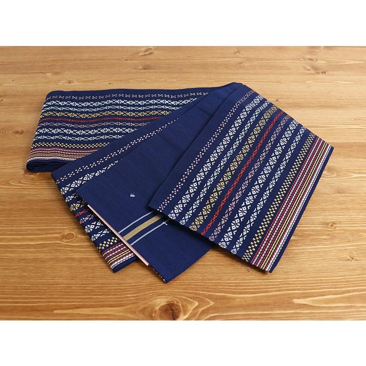 新品＊正絹 本場筑前 博多織 小袋帯☆お買得品☆ 紺色 本場筑前博多織 小袋帯 半巾帯 紺色 椿柄 正絹 - 呉服のひぐち