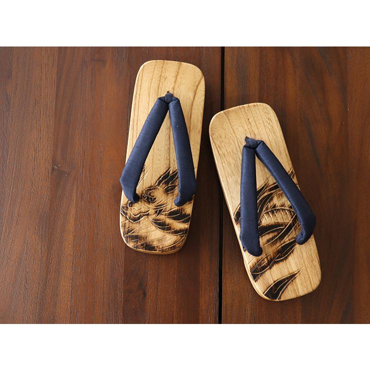 鎌倉彫 右近下駄 龍 鼻緒：濃紺 ドラゴン 竜 オリジナル 限定  