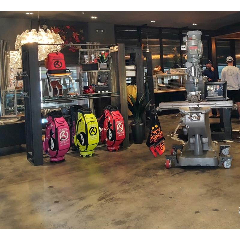 スコッティキャメロン ギャラリー限定デザイン  パターカバーキャッチャー scotty cameron gallery パターカバーホルダー ヘッドカバー 置き忘れ 紛失防止｜machinogolfyasan｜08