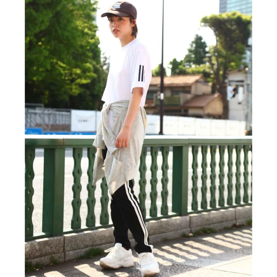 Adidas アディダス 半袖tシャツ レディース ワイドシルエット 袖プリント ロゴ ゆったり 五分袖 ブランド 人気 トップス ネコポス対応 Mac House マックハウス 通販 Paypayモール