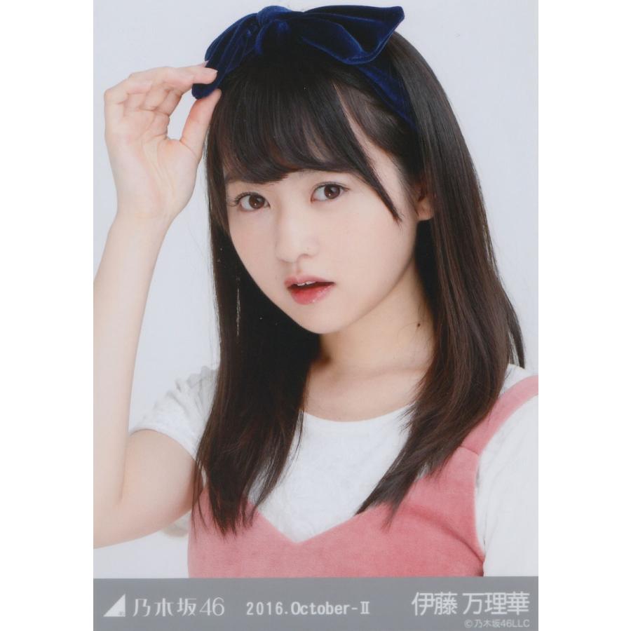 乃木坂46 伊藤万理華 ベロア 生写真 ヨリ N Web Velour A 004 マックミックモッコ 通販 Yahoo ショッピング