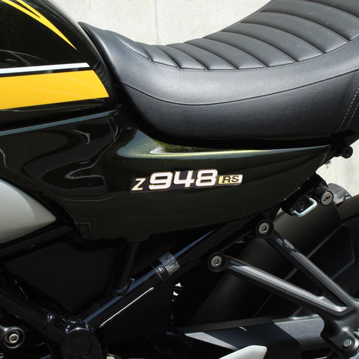 KAWASAKI タンクエンブレム　z948サイドエンブレム　セット Z948RS エンブレム 2枚セット Z900RS などに サイドカバー カワサキ