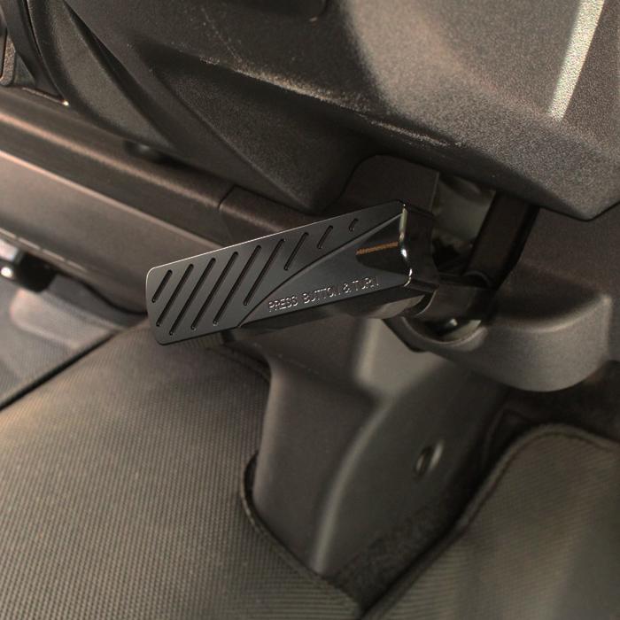 ハイエース レジアスエース 200系 サイドブレーキ カバー アルミ製 1/2/3/4/5/6/7/8/9型 ハンドブレーキ グリップ レバー アクセサリー カスタム パーツ |  | 08