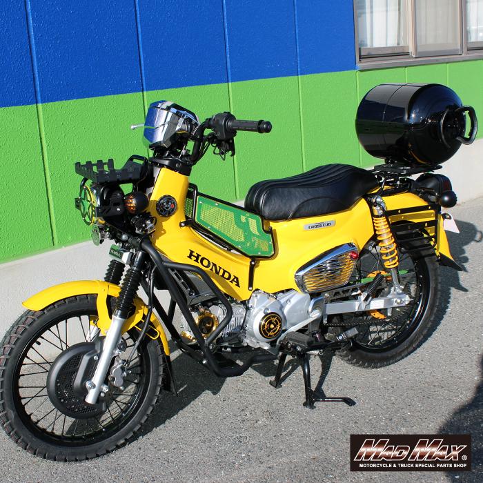 MAD MAX 週末セール!!バイク用 リアボックス ボムちゃん 33L