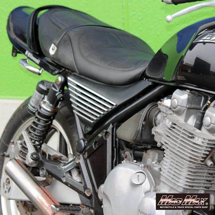 MAD MAX 週末セール!!カワサキ ゼファー1100 サイドカバー MAD MAX 週末セール!!カワサキ ゼファー1100 サイドカバー