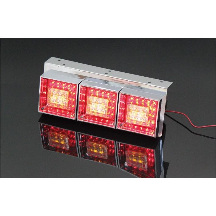 5のつく日!!大型トラック用 LED 3連 角型 テールランプ レッド/クリア