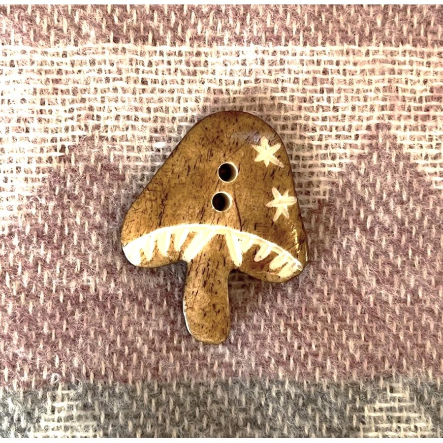 ボーンボタン　28mm　1個売り　きのこIII　ライトブラウン | 