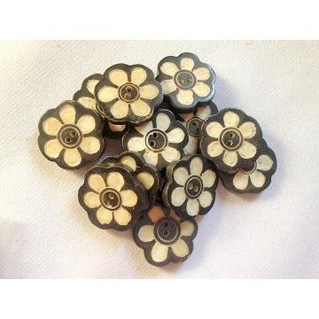 ボーンボタン　30mm　べっこう　１個売り　ブラック |  | 01