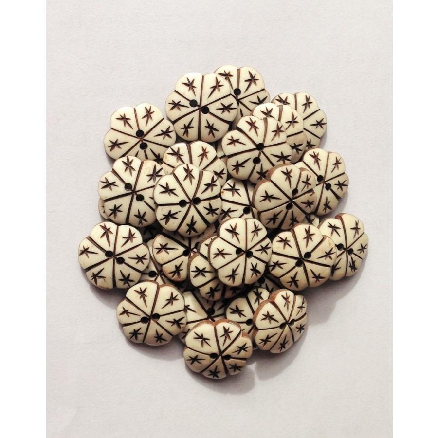 ボーンボタン　22mm　1個売り　フラワーI　アイボリー |  | 01