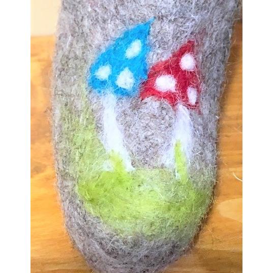 ベビー　フェルトルームシューズ　きのこ　ナチュラルグレー |  | 01