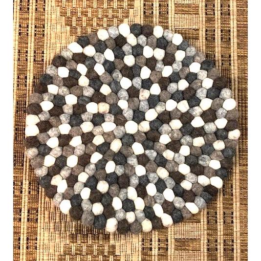 フェルトボール　チェアクッション　マット　座布団　ナチュラル |  | 02