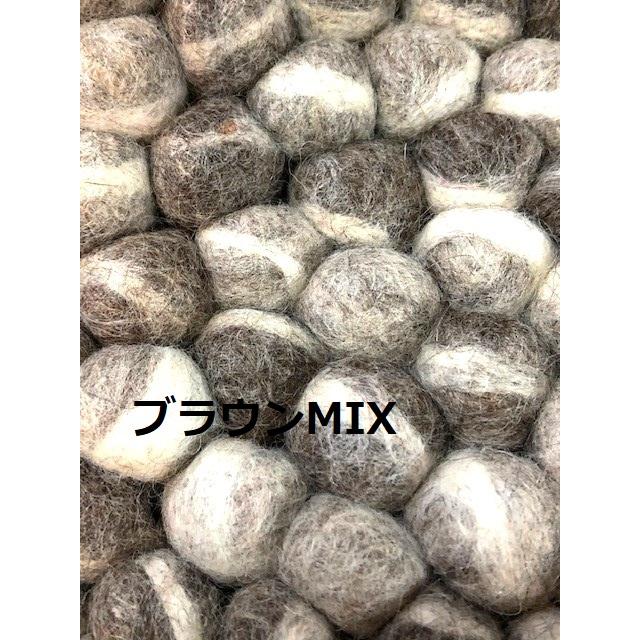 フェルトボール　チェアクッション　マット　座布団　ナチュラル |  | 03