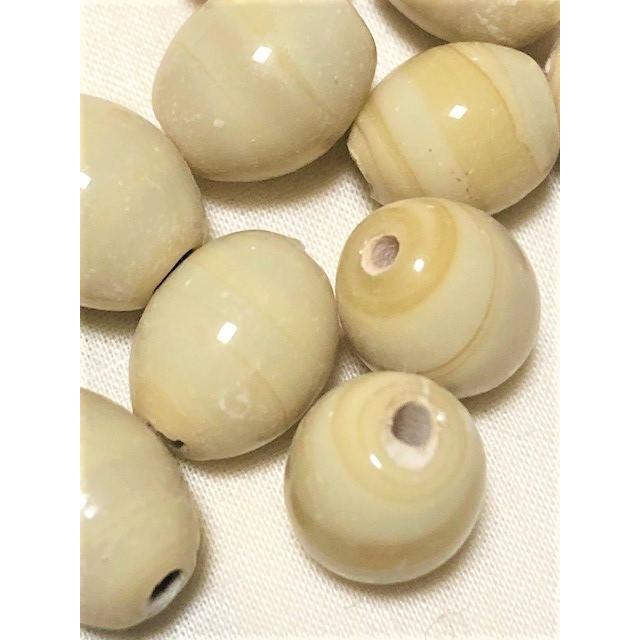ベージュ OVAL ガラスビーズ  12個入り 12mm |  | 01
