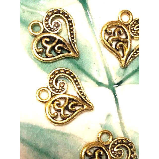 メタルチャーム　ハート　ゴールド　6個入り　12mm |  | 01