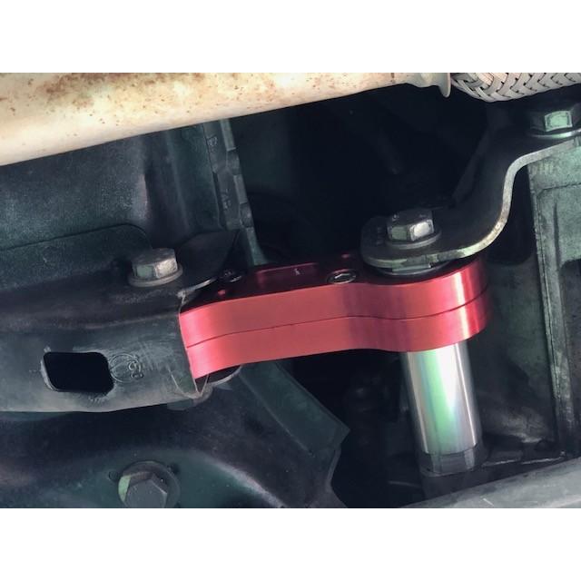 アバルト500/595用エンジンロワーマウント : maekawaengineering