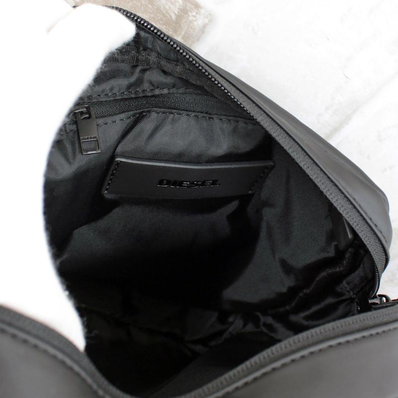 DIESEL（ディーゼル） ショルダーバッグ 縦型 バッグ ロゴ BOLDMESSAGE