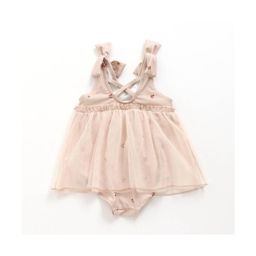 アプレレクール チュールフリルワンピース水着 モデル