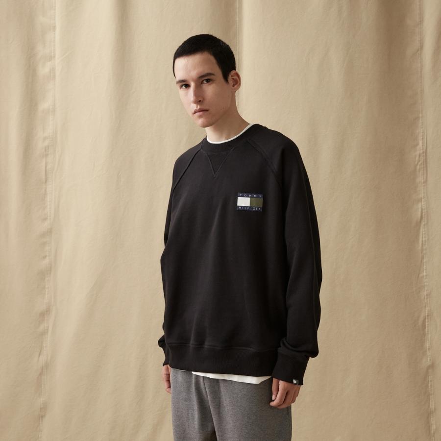 【トミーヒルフィガー】【日本限定】Utility Icons 2.0 オーバーサイズトレーナー | TOMMY HILFIGER