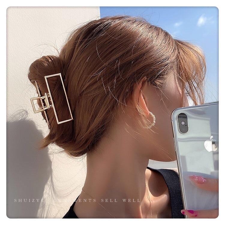 トリーバーチ　ブラウン プラスチック ヘアピン クリップ式 トリーバーチブラウン プラスチック ヘアピン クリップ式