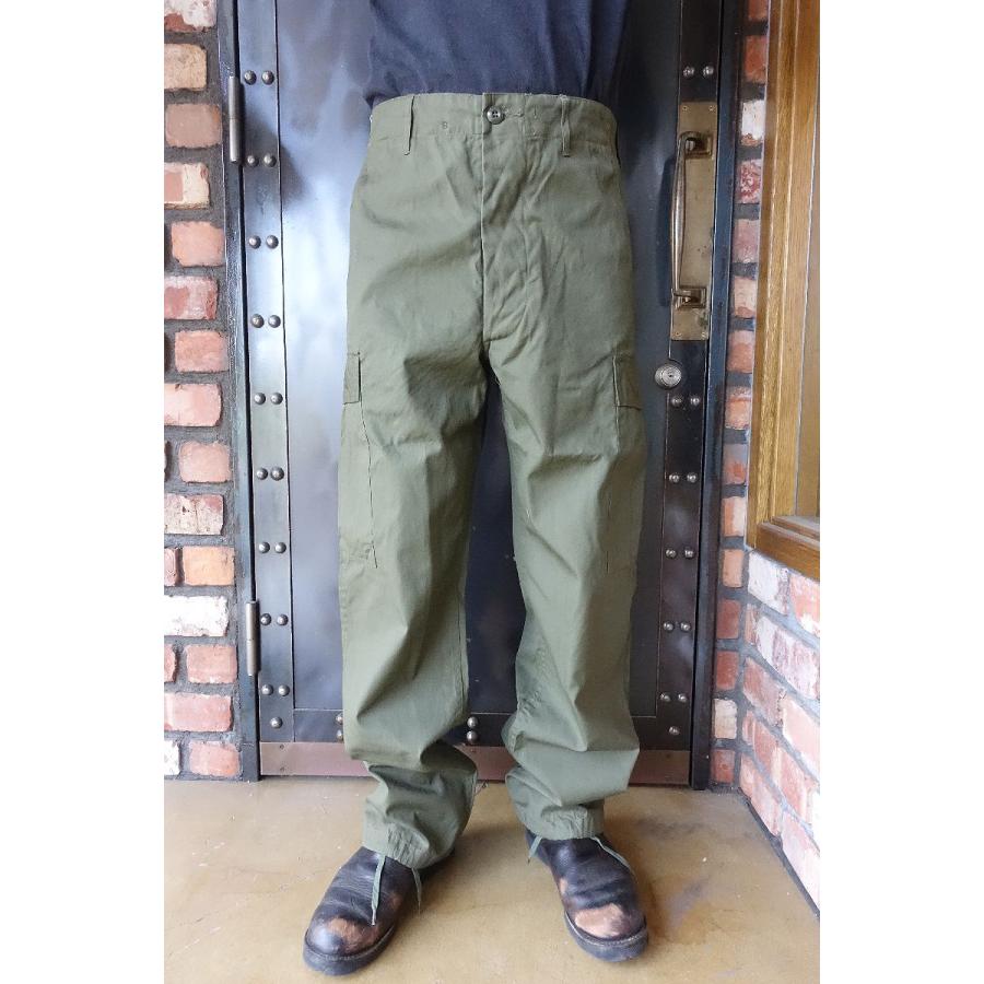 BUZZ RICKSON'S バズリクソンズ BR40927 COTTON WIND RESISTANT POPLIN OLIVE GREEN ARMY SHADE 107 オリーブ : MAGIC-U&Co. - 通販 - Yahoo!ショッピング BUZZ RICKSON'S バズリクソンズ BR40927 COTTON WIND RESISTANT POPLIN OLIVE GREEN ARMY SHADE 107 オリーブ : MAGIC-U&Co. - 通販 - Yahoo!ショッピング